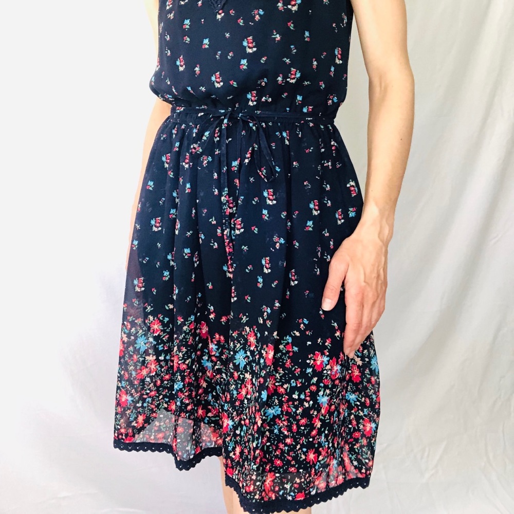 Ultra Pink navy floral dress - Picture 2 of 8